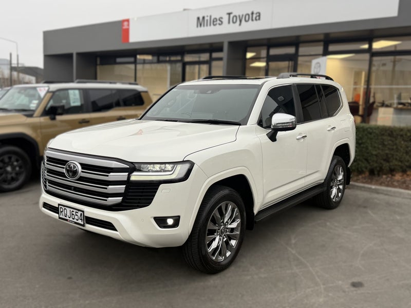 2025 Toyota Land Cruiser 300 VX Limited 3.3DT 1... image 3