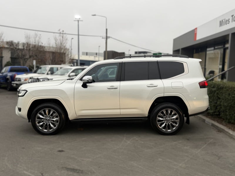 2025 Toyota Land Cruiser 300 VX Limited 3.3DT 1... image 4