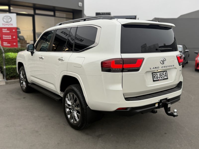 2025 Toyota Land Cruiser 300 VX Limited 3.3DT 1... image 5