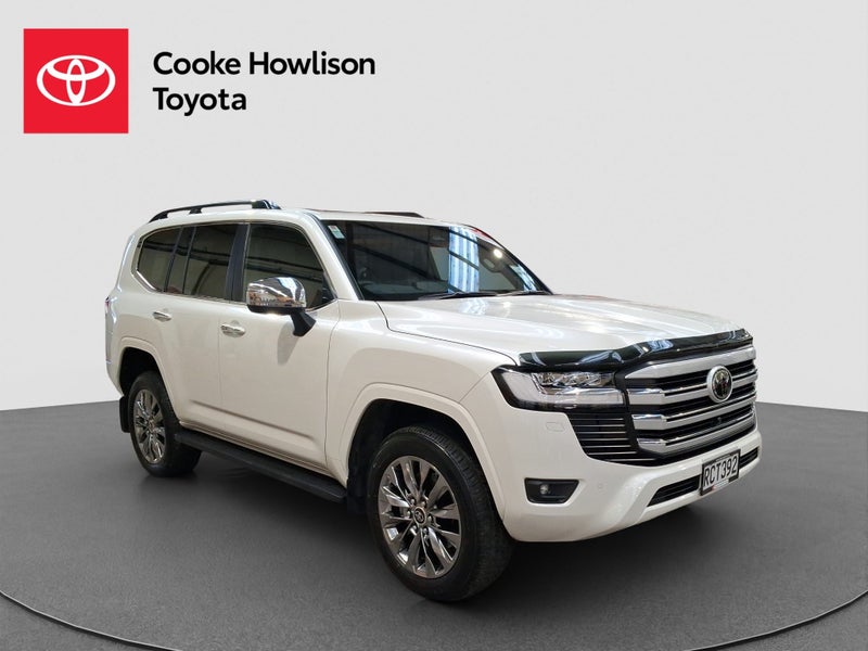 2025 Toyota Land Cruiser 300 VX Limited image 1