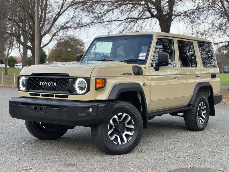 2025 Toyota Land Cruiser 70 2.8D AX 4WD image 3