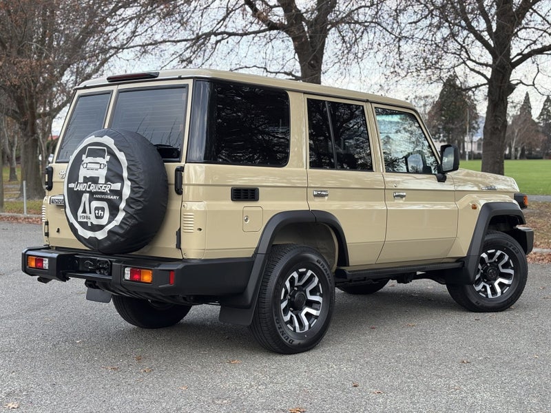 2025 Toyota Land Cruiser 70 2.8D AX 4WD image 5