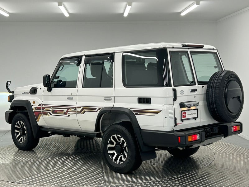 2025 Toyota Land Cruiser 70 2.8D AX 4WD image 5