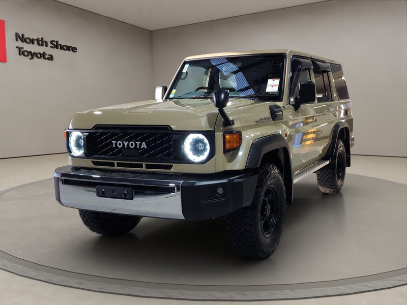 2025 Toyota Land Cruiser 70 2.8L Diesel Turbo 4WD image 3