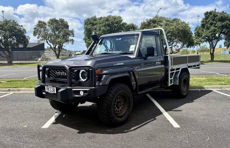 2025 Toyota Land Cruiser 70 4x4 Single Cab LT 2... image 3