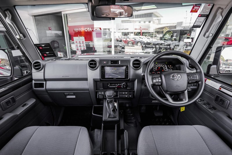 2025 Toyota Land Cruiser 70 LT 2.8DT 6AT 4WD DC... image 2