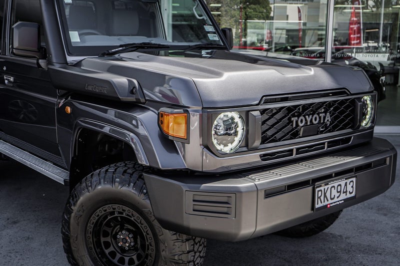 2025 Toyota Land Cruiser 70 LT 2.8DT 6AT 4WD DC... image 5