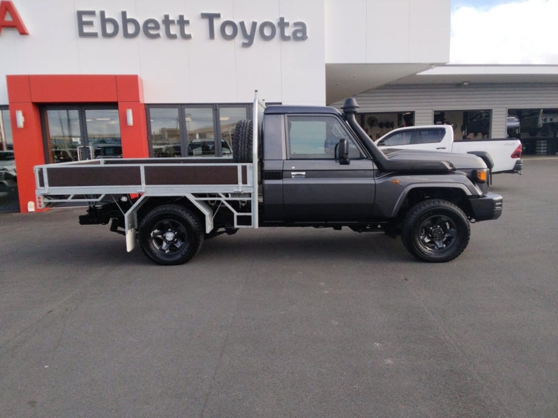 2025 Toyota Land Cruiser 70 LT 2.8DT 6AT 4WD SC... image 2