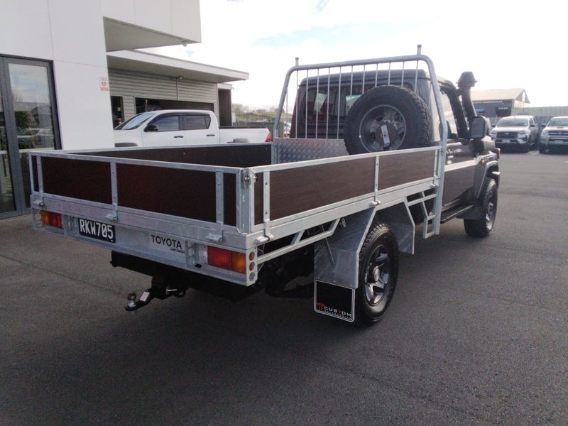 2025 Toyota Land Cruiser 70 LT 2.8DT 6AT 4WD SC... image 3