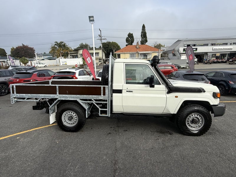 2025 Toyota Land Cruiser 70 LT 2.8DT 6AT 4WD SC... image 5