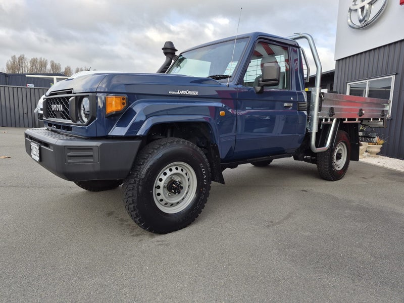 2025 Toyota Land Cruiser 70 LT 2.8DT Automatic... image 4