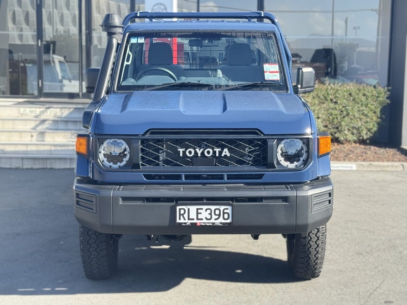 2025 Toyota Land Cruiser 70 LT 2.8L 4WD/4X4, Au... image 2