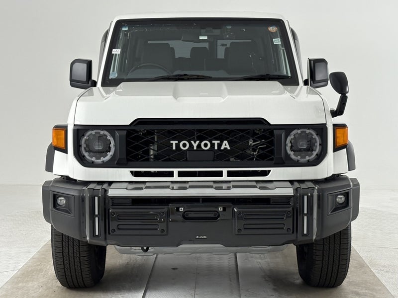 2025 Toyota Land Cruiser 70 LX 2.8DT 6AT 4WD image 2