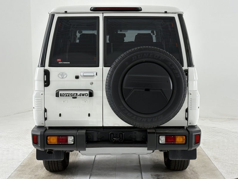 2025 Toyota Land Cruiser 70 LX 2.8DT 6AT 4WD image 3