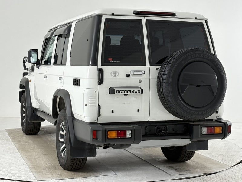 2025 Toyota Land Cruiser 70 LX 2.8DT 6AT 4WD image 4