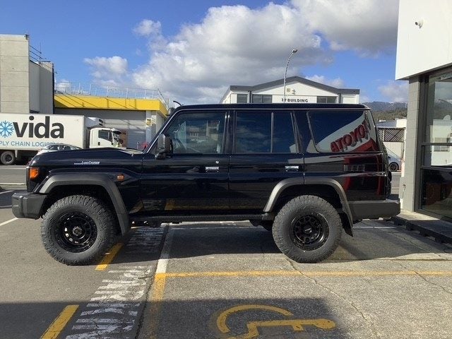 2025 Toyota Land Cruiser 70 LX 2.8DT 6AT 4WD Wagon image 3