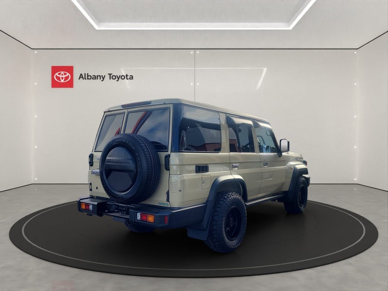 2025 Toyota Land Cruiser 70 LX 2.8DT 6AT 4WD WG... image 3