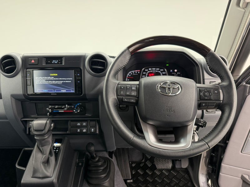 2025 Toyota Land Cruiser 70 LX 2.8TD 4WD image 4