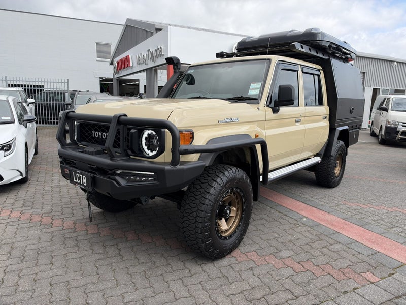 2025 Toyota Land Cruiser 70 LX 4.5DT 5MT 4WD DC... image 3