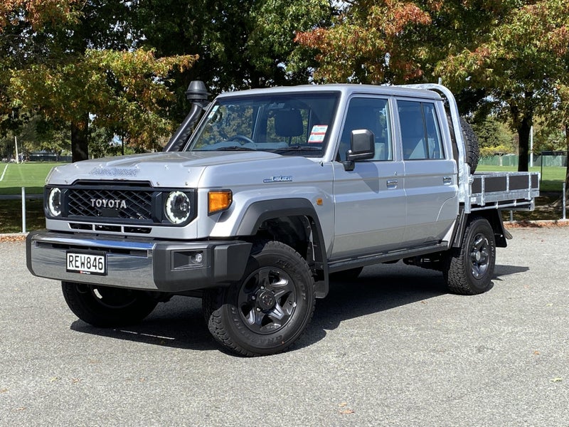 2025 Toyota Land Cruiser 70 LX 4.5DT 5MT 4WD DCC image 3