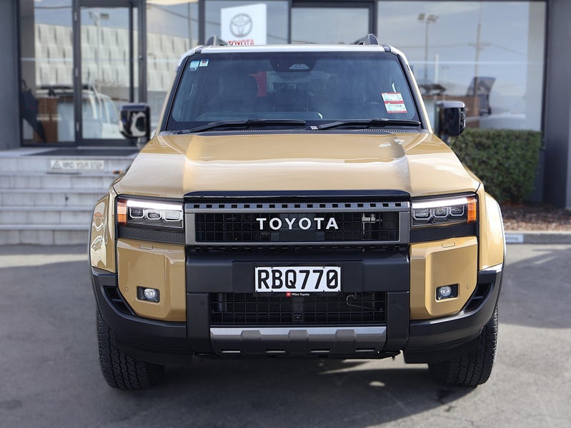 2025 Toyota Land Cruiser ADVENTURE 4WD/AWD, Lea... image 2