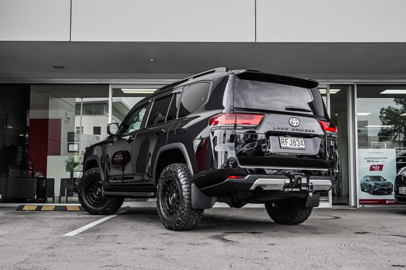 2025 Toyota Land Cruiser GR SPORT Land Cruiser... image 3