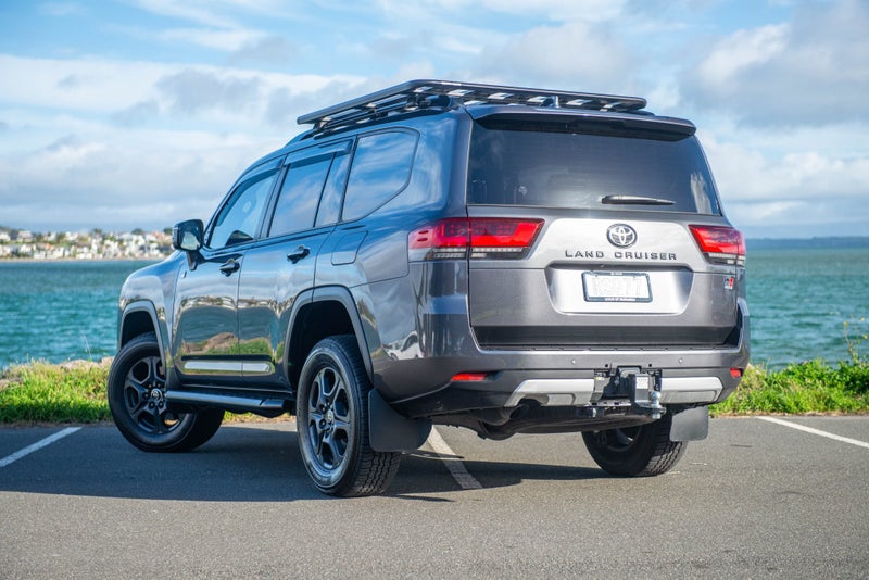 2025 Toyota Land Cruiser LANDCRUISER Landcruise... image 2