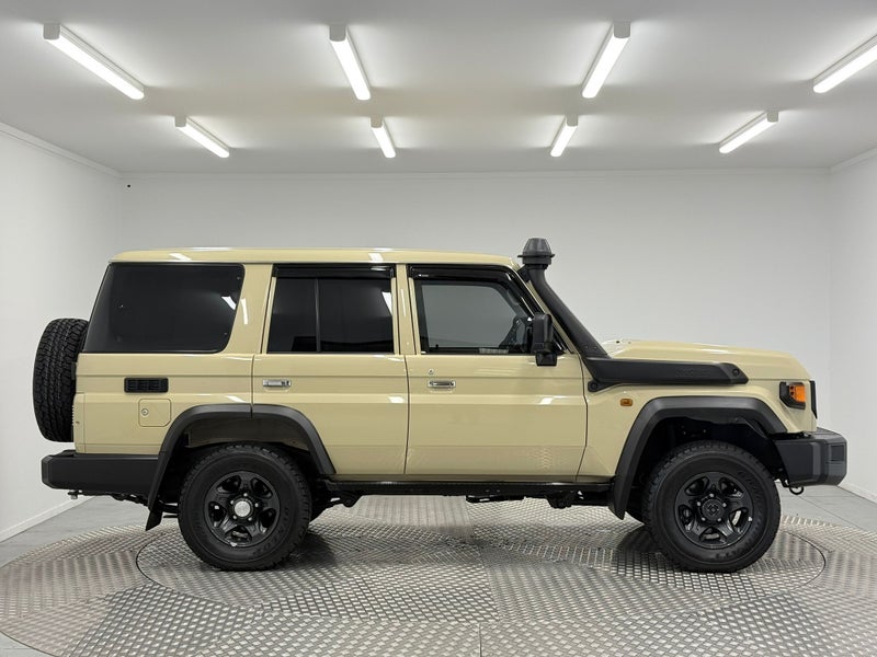2025 Toyota Land Cruiser Landcruiser LX 2.8DT 4WD image 2