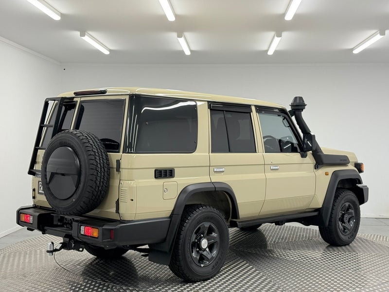 2025 Toyota Land Cruiser Landcruiser LX 2.8DT 4WD image 3