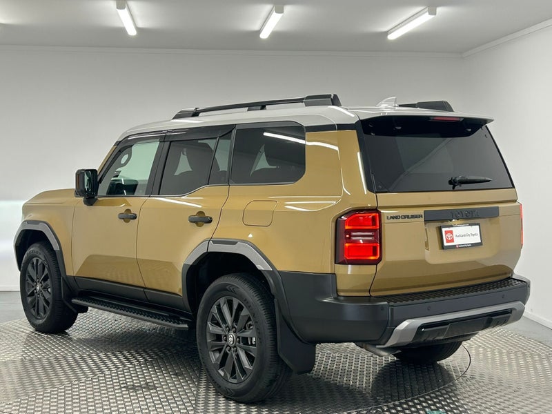 2025 Toyota Land Cruiser Prado 250 2.8D AWD image 5