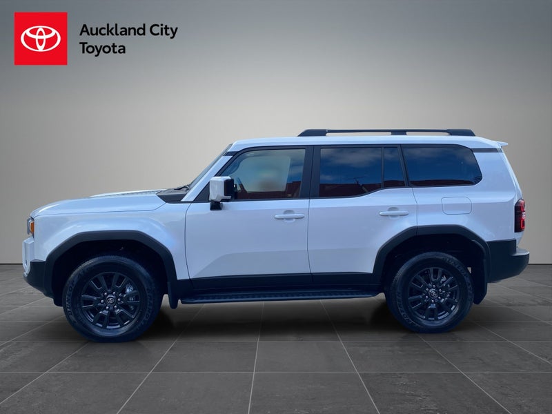 2025 Toyota Land Cruiser Prado 250 2.8D VX 5 Dr... image 4