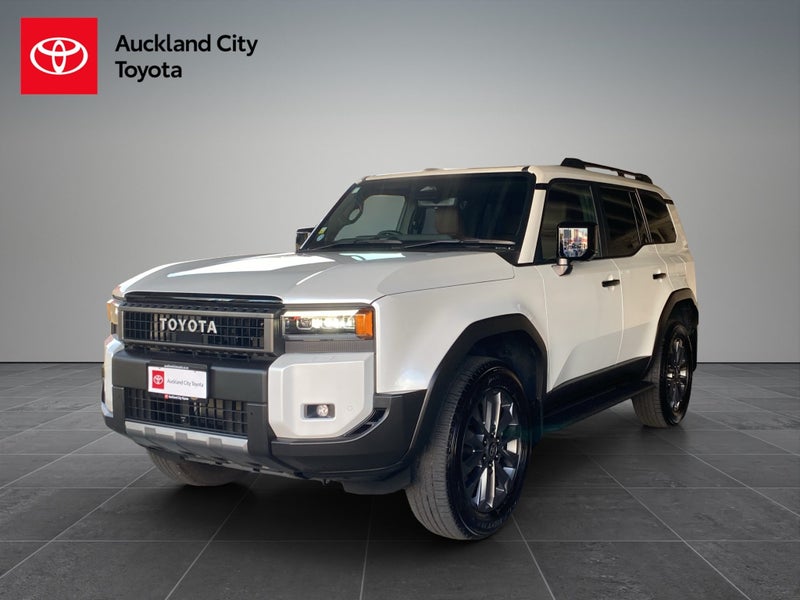 2025 Toyota Land Cruiser Prado 250 2.8D ZX AWD image 3