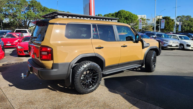 2025 Toyota Land Cruiser Prado ADV 2.8D image 3