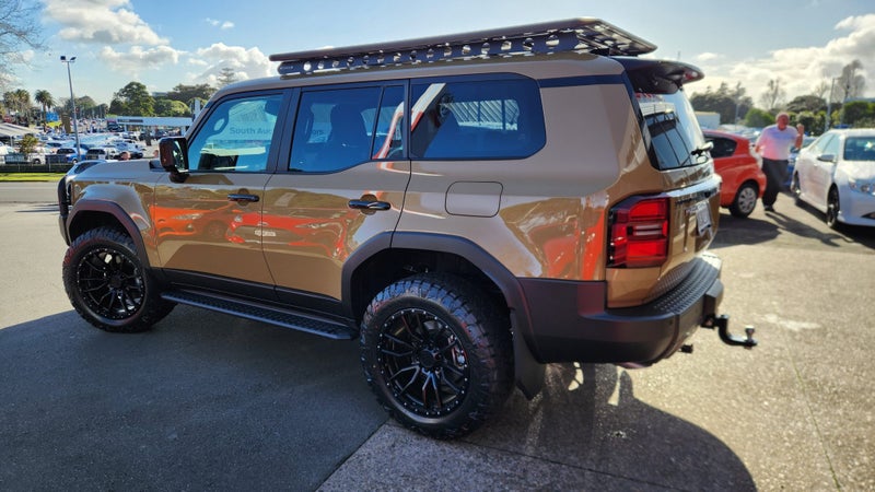 2025 Toyota Land Cruiser Prado ADV 2.8D image 5