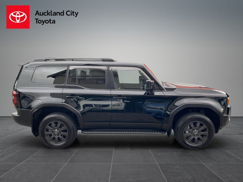 2025 Toyota Land Cruiser Prado ADV 2.8D Hybrid... image 2