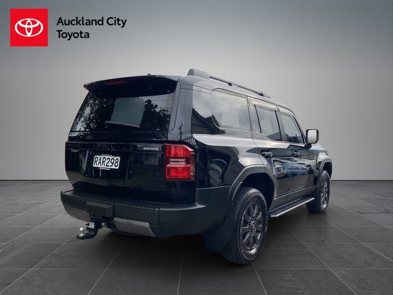 2025 Toyota Land Cruiser Prado ADV 2.8D Hybrid... image 3