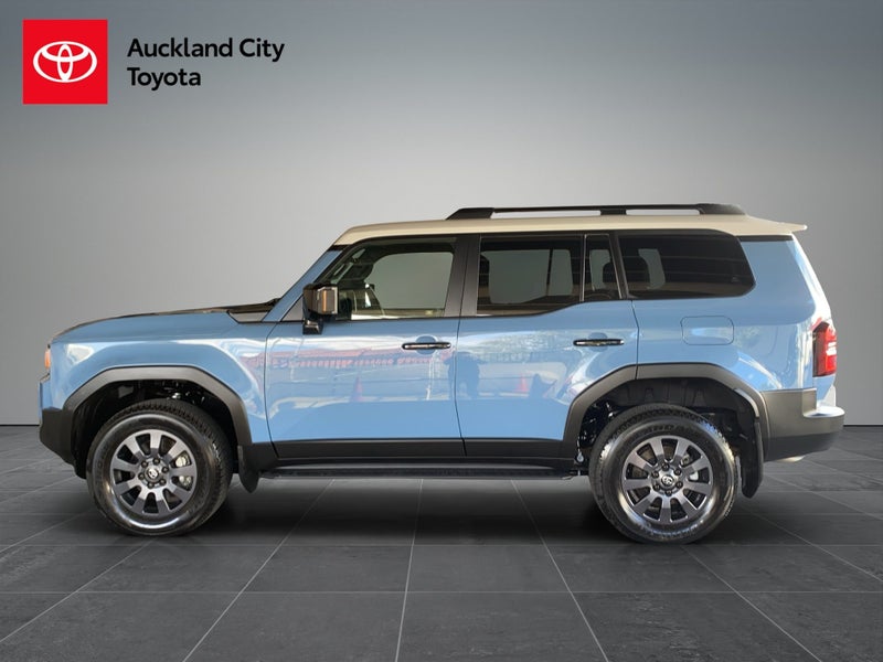 2025 Toyota Land Cruiser Prado ADV 2.8D Hybrid... image 4