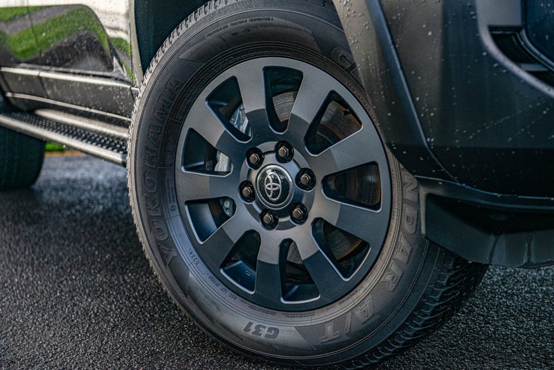 2025 Toyota Land Cruiser Prado ADV 2.8D Hybrid 7S image 4
