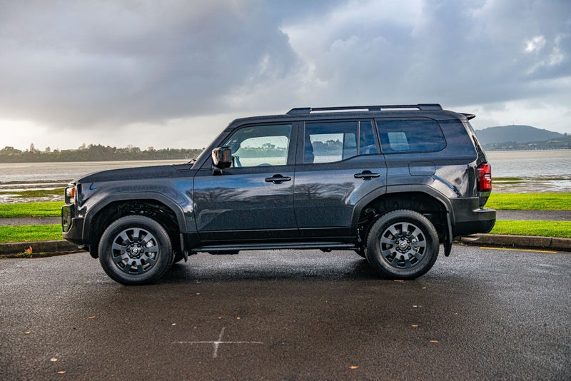 2025 Toyota Land Cruiser Prado ADV 2.8D Hybrid 7S image 5