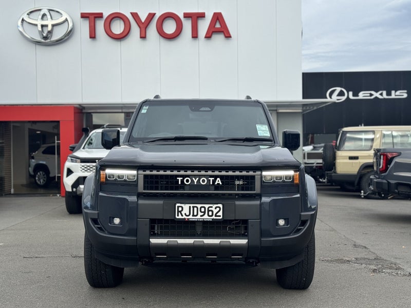 2025 Toyota Land Cruiser Prado ADV 2.8D Hybrid 8AT image 2