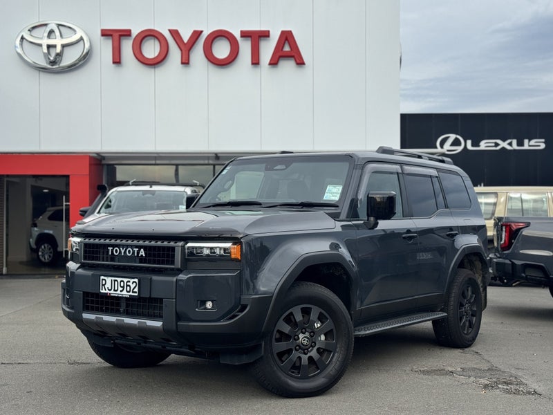 2025 Toyota Land Cruiser Prado ADV 2.8D Hybrid 8AT image 3