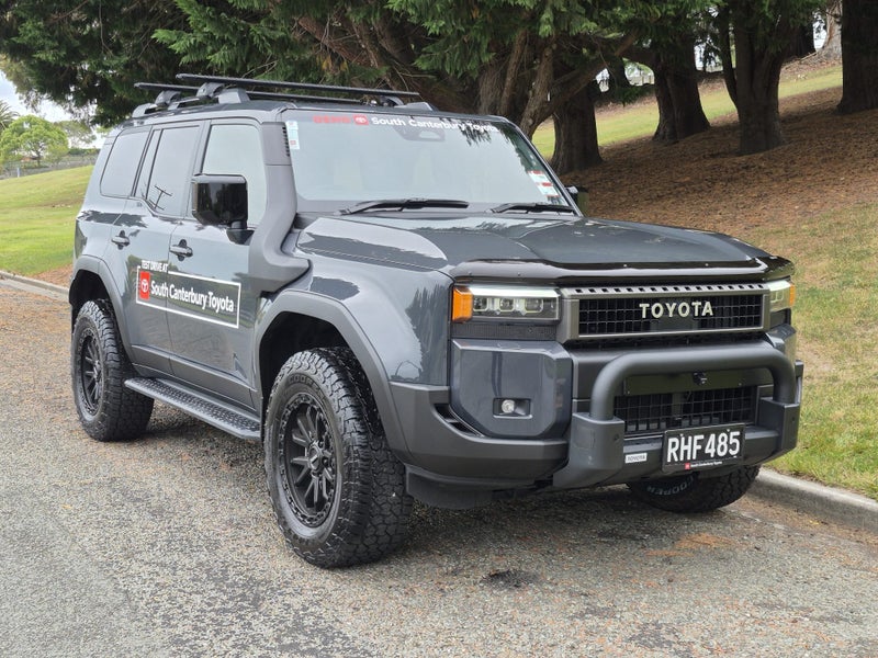 2025 Toyota Land Cruiser Prado ADV 2.8D Hybrid... image 2