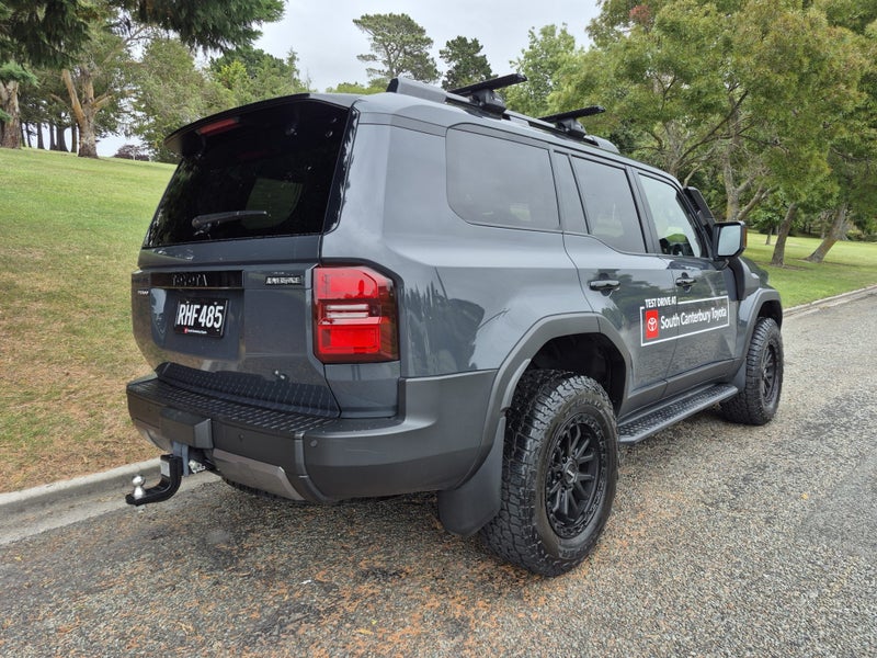 2025 Toyota Land Cruiser Prado ADV 2.8D Hybrid... image 4