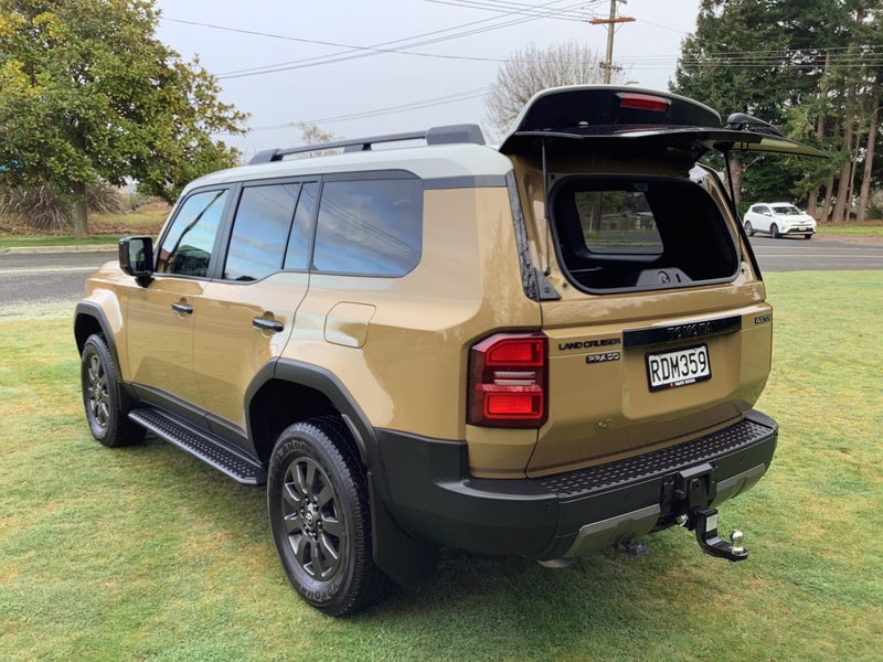 2025 Toyota Land Cruiser Prado Adventure 2.8D image 5