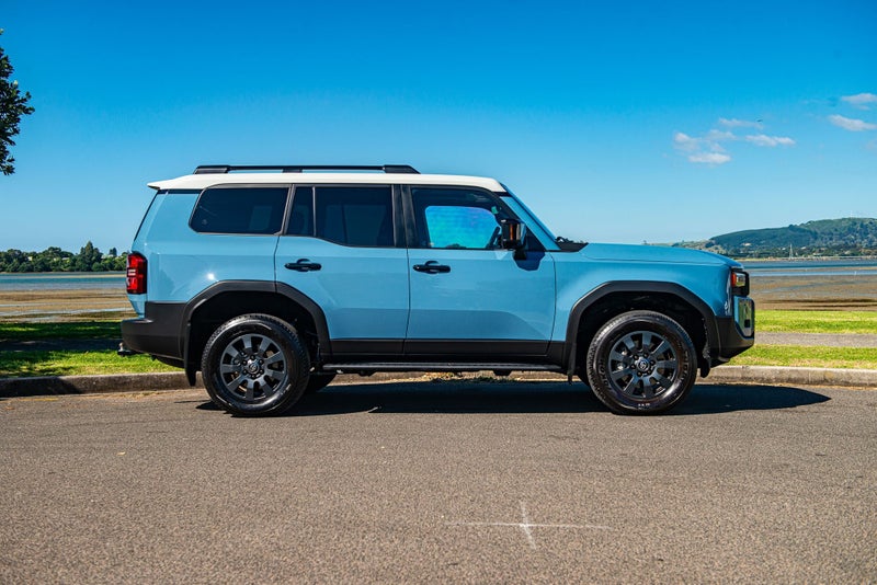 2025 Toyota Land Cruiser Prado Adventure 2.8D H... image 3