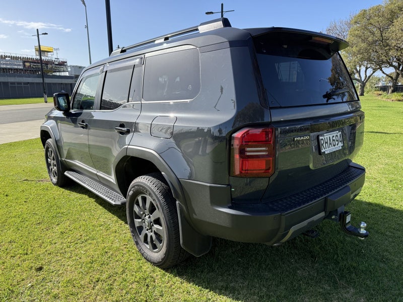 2025 Toyota Land Cruiser Prado Adventure 2.8D H... image 5