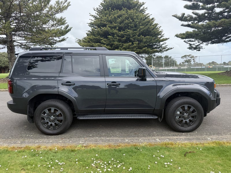 2025 Toyota Land Cruiser Prado Adventure 2.8D H... image 4