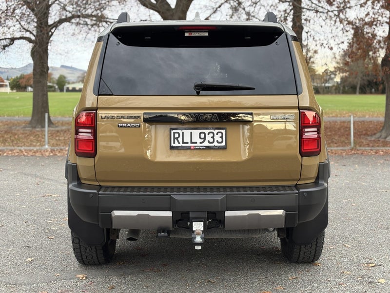 2025 Toyota Land Cruiser Prado Adventure 2.8Dmht image 4