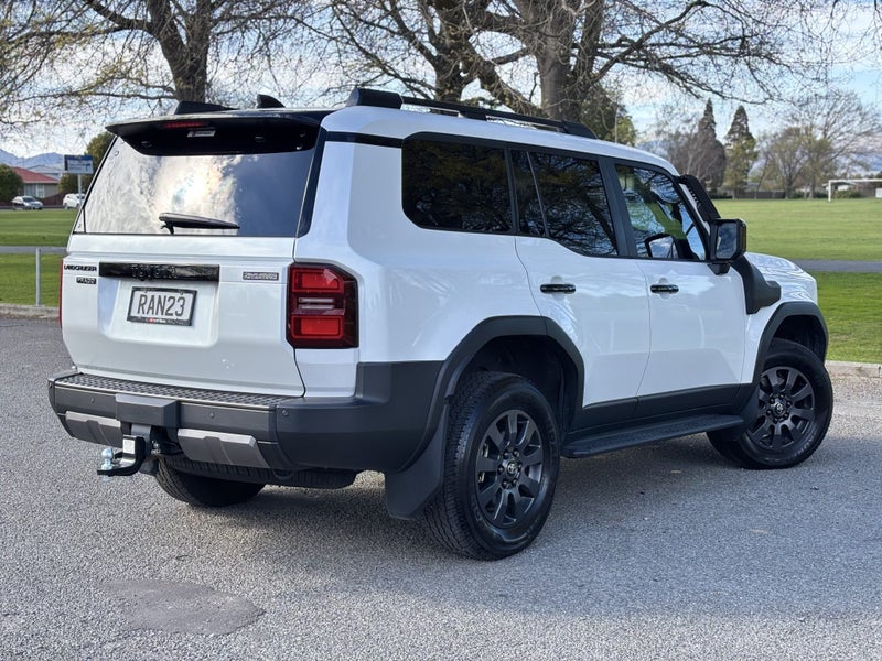 2025 Toyota Land Cruiser Prado Adventure 2.8Dmht image 5