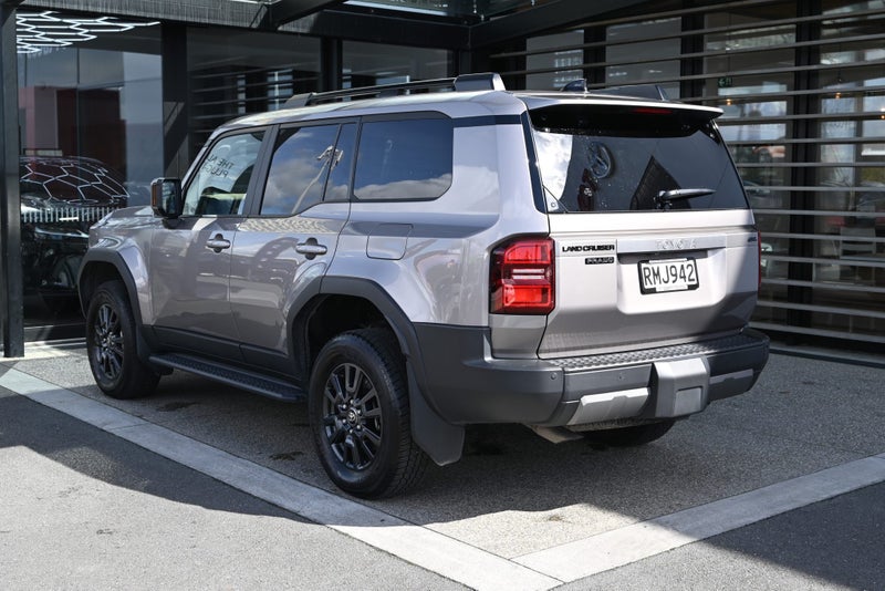 2025 Toyota Land Cruiser Prado GXL 2.8 Turbo Di... image 2